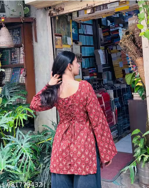 SPECIAL KNOT SHORT MAROON KURTI