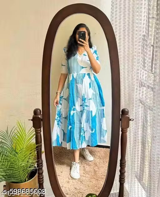 SPECIAL CREATION WOMANS PRINTED GOWN DESIGN